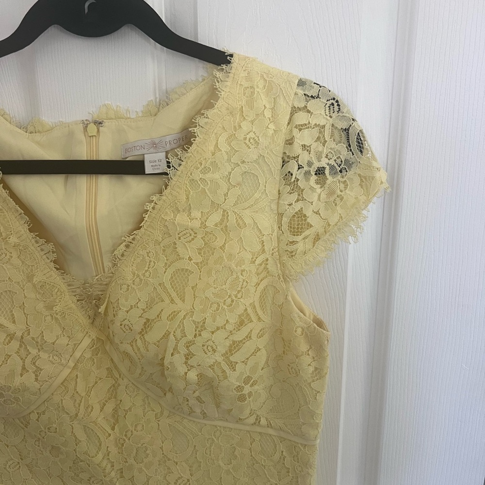 Boston Proper Pale Yellow Lace Midi Dress - Picture 2 of 9